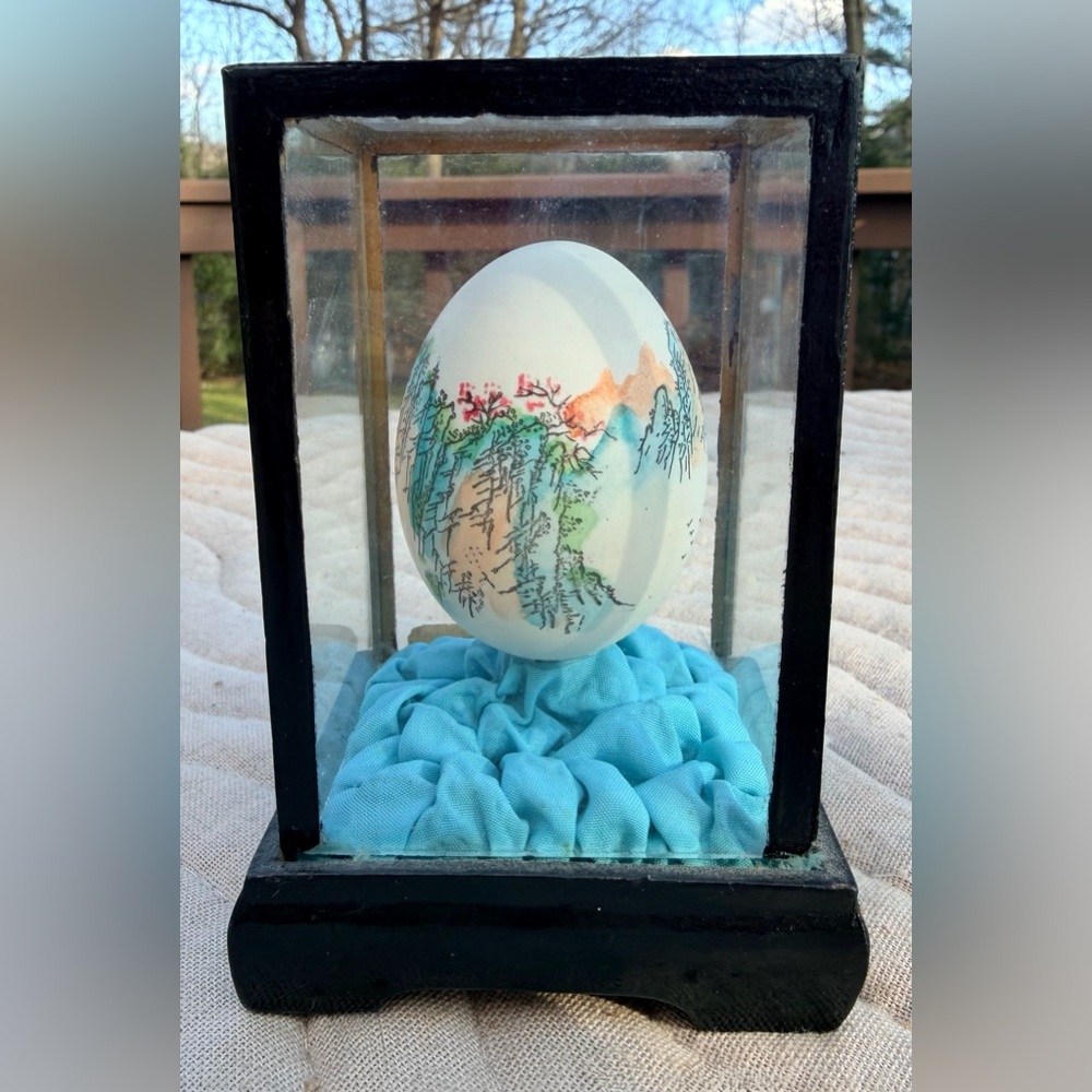 Vintage Chinese Hand-Painted Egg in Display Case, c. 1960